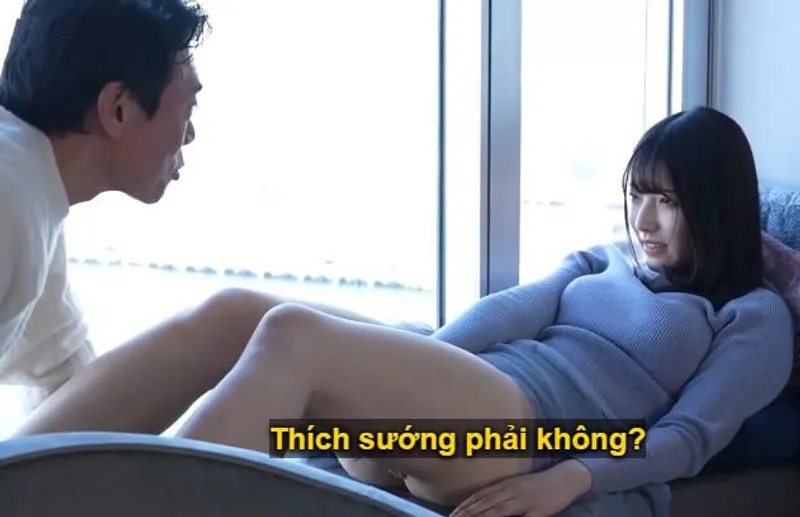 Cuộc chạm trán giữa ông bác và cô minh tinh tuổi teen non nớt tại nhà nghỉ sang trọng