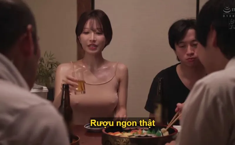 Bà xã gạ xoạc cả gia đình ông chồng vì anh xã dẫn về quê rồi bỏ bê nứng lồn sml